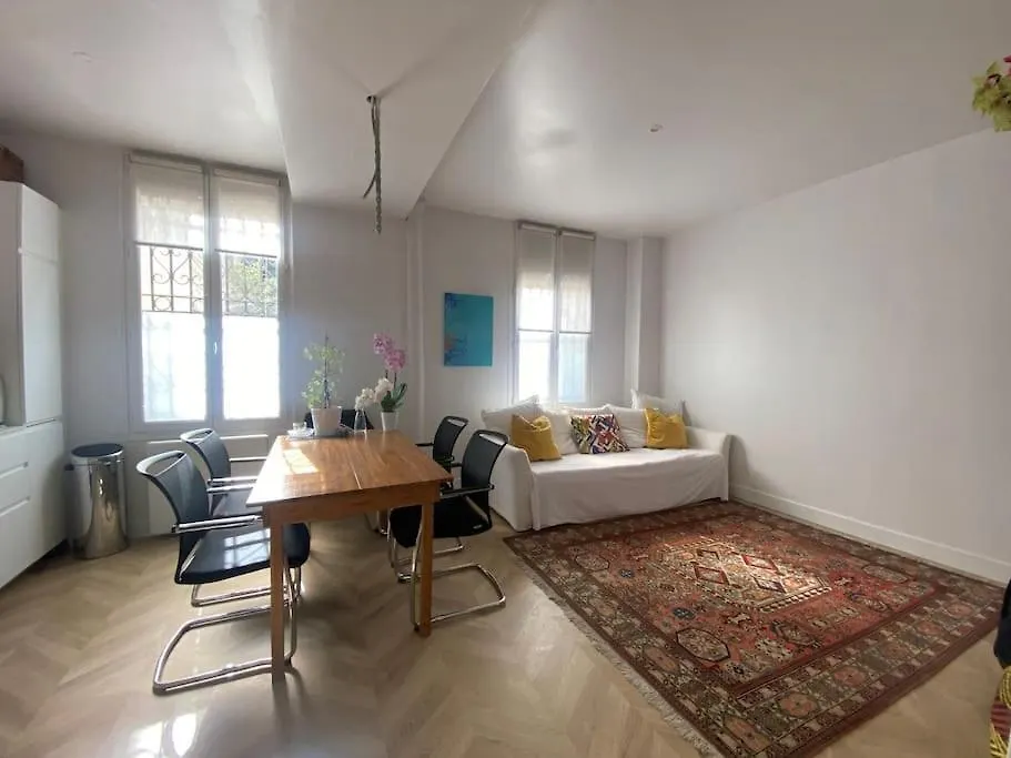 Apartment Ferienwohnung Renovated Paris 16Th Flat
